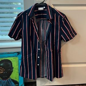Slim fit short sleeved button down